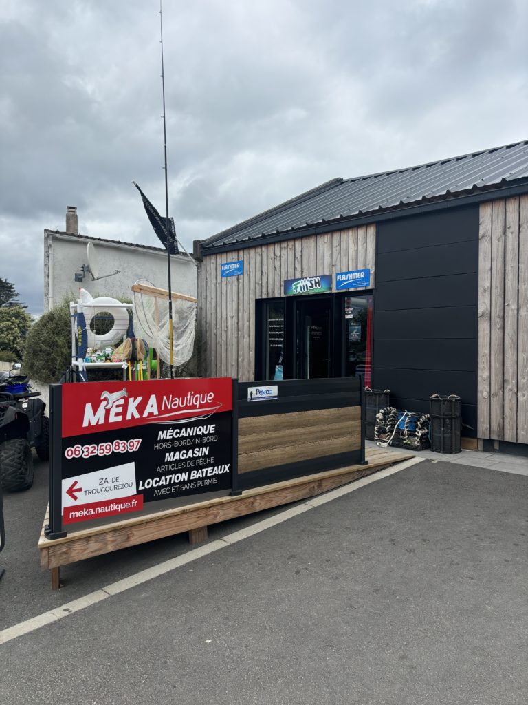 Magasin Accastillage et jeux de plage Locquirec, Meka Nautique