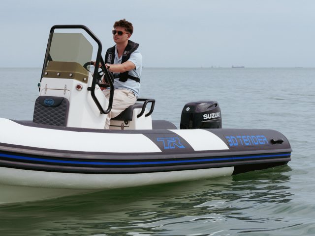 Meka Nautique - Revendeur 3D TENDER - TR54 - Locquirec, Morlaix Finistere Bretagne